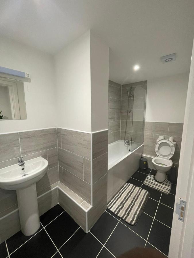 2 Bed Room Luxury Apartment In Old Kent Road Londra Exterior foto
