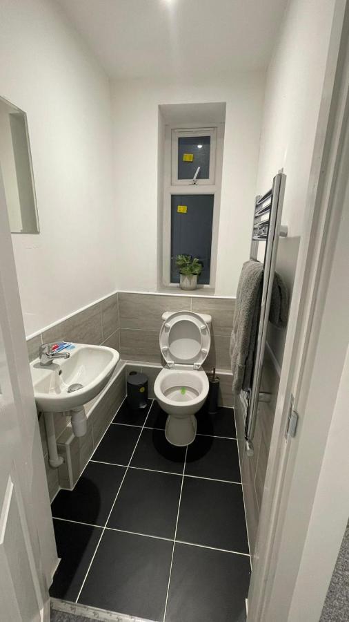 2 Bed Room Luxury Apartment In Old Kent Road Londra Exterior foto